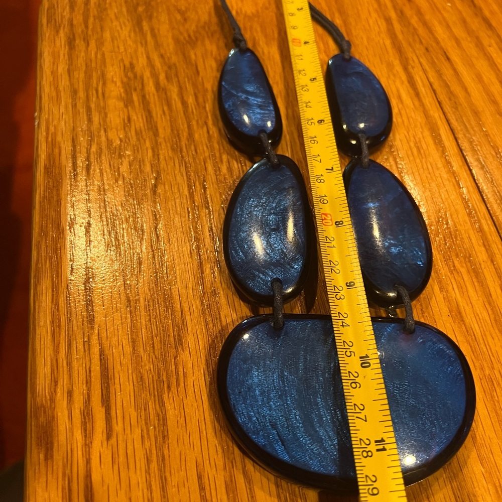 Bold Statement Beautiful Royal Blue Bead Necklace - Picture 11 of 11